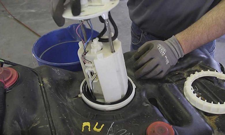 پمپ بنزین خودرو